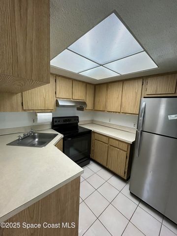 1624 Sunny Brook Lane NE, C203, Palm Bay, FL 32905