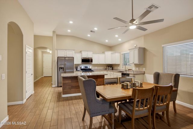 251 W Charles L McKay Street, Vail, AZ 85641