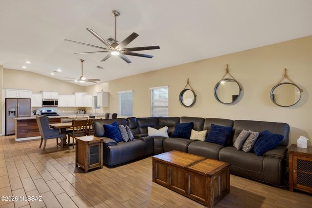 251 W Charles L McKay Street, Vail, AZ 85641