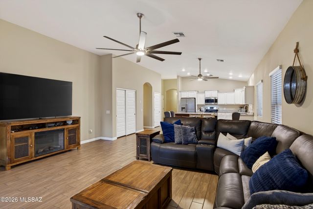 251 W Charles L McKay Street, Vail, AZ 85641