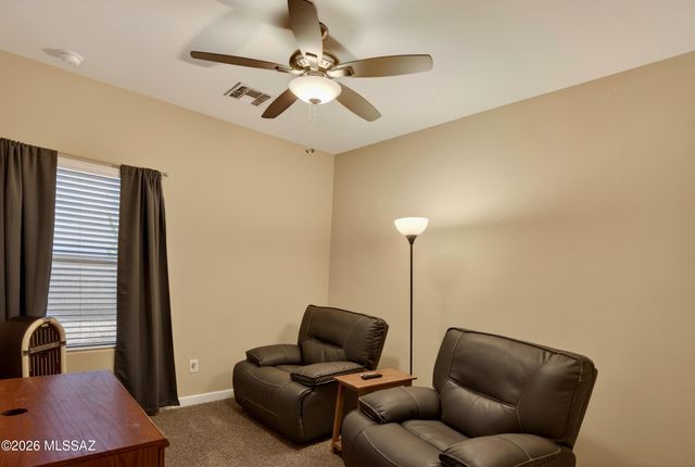 251 W Charles L McKay Street, Vail, AZ 85641