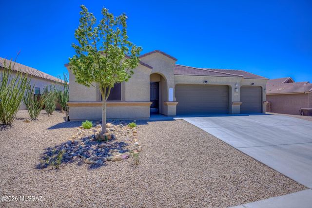 251 W Charles L McKay Street, Vail, AZ 85641