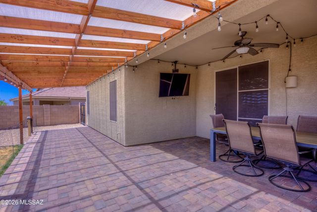 251 W Charles L McKay Street, Vail, AZ 85641