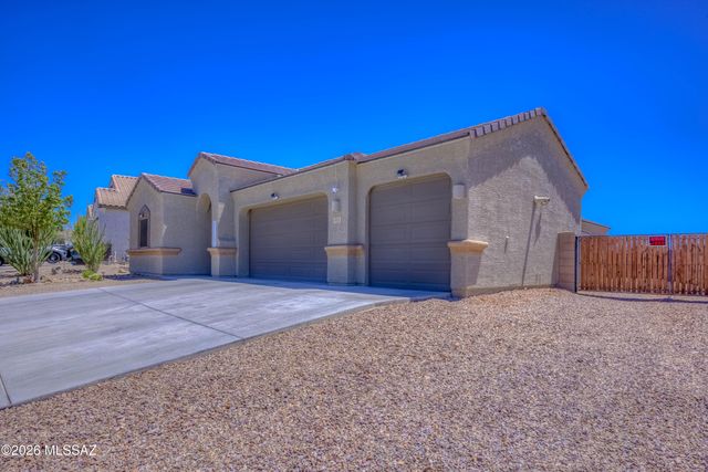 251 W Charles L McKay Street, Vail, AZ 85641