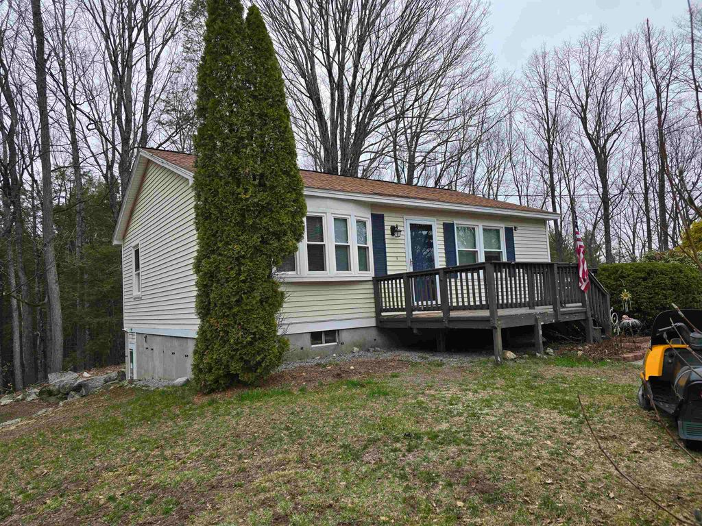 236 Walker Hill Road, Weare, NH 03281