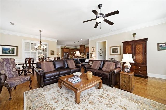 318 Lakeside Trace, Canton, GA 30115