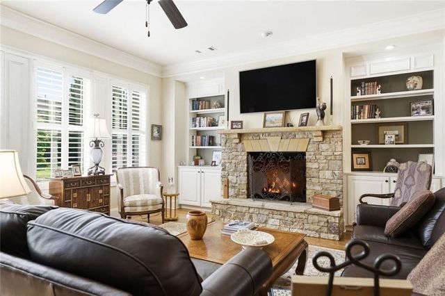 318 Lakeside Trace, Canton, GA 30115