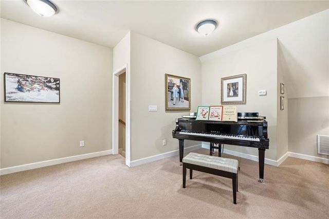 318 Lakeside Trace, Canton, GA 30115
