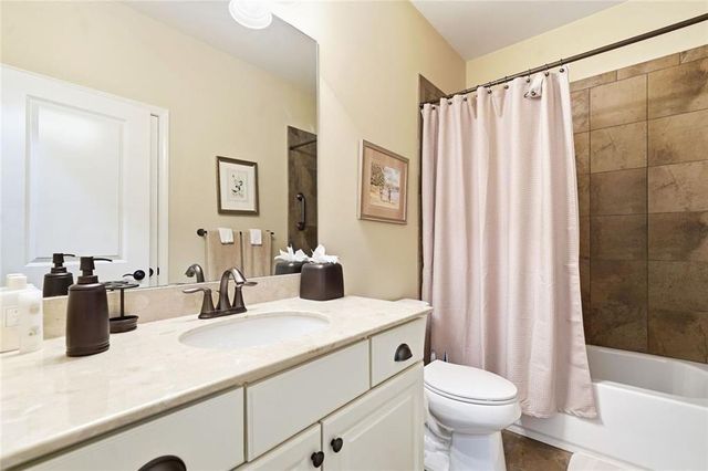 318 Lakeside Trace, Canton, GA 30115