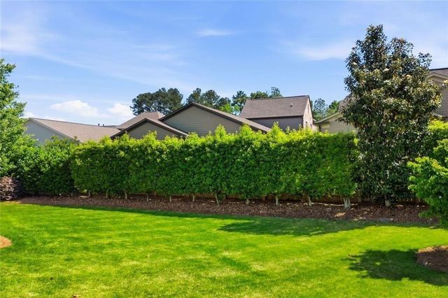 318 Lakeside Trace, Canton, GA 30115