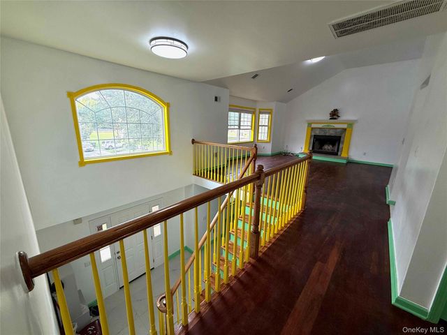 20 3rd Street, Middletown, NY 10940