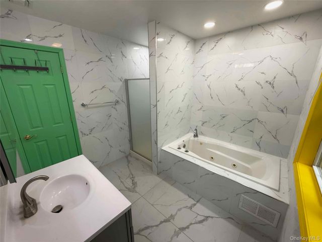 20 3rd Street, Middletown, NY 10940