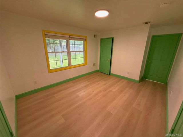 20 3rd Street, Middletown, NY 10940
