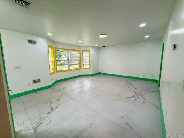 20 3rd Street, Middletown, NY 10940