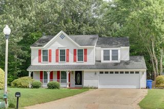 890 Weyanoke LN, Newport News, VA 23608