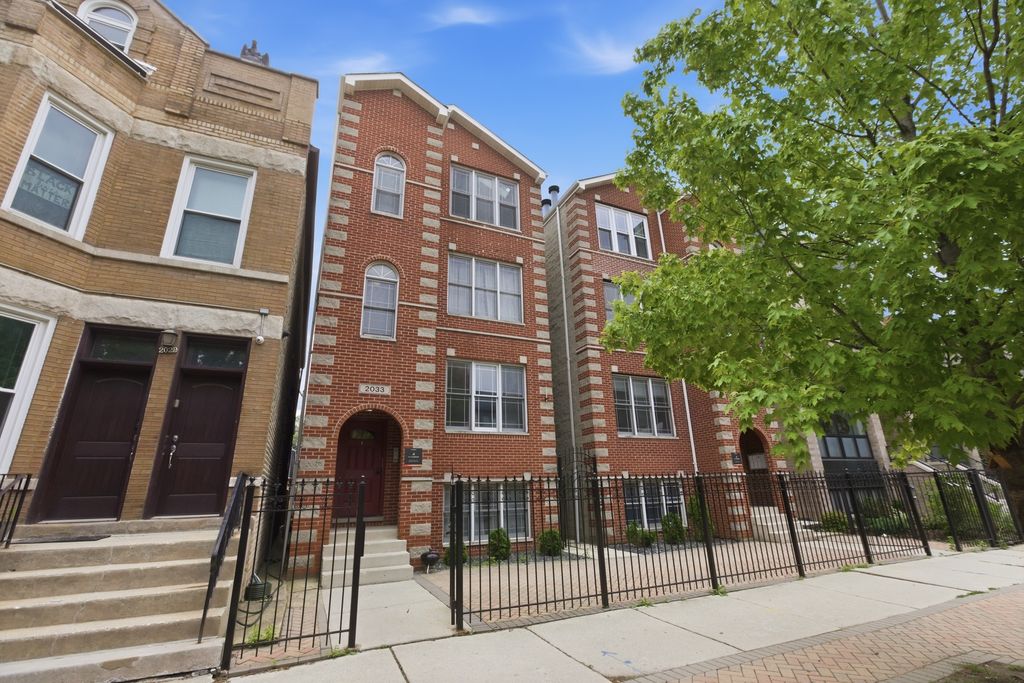 2033 W HURON Street 3, Chicago, IL 60612