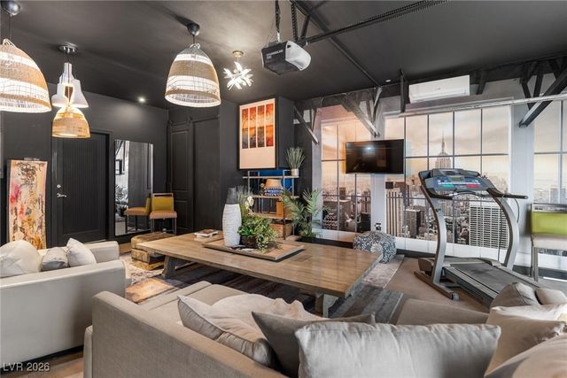 1804 Plantea Court, Las Vegas, NV 89117