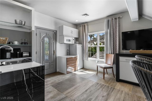 1804 Plantea Court, Las Vegas, NV 89117