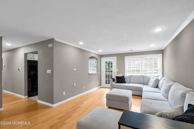 397 Brookview Court, Howell, NJ 07731