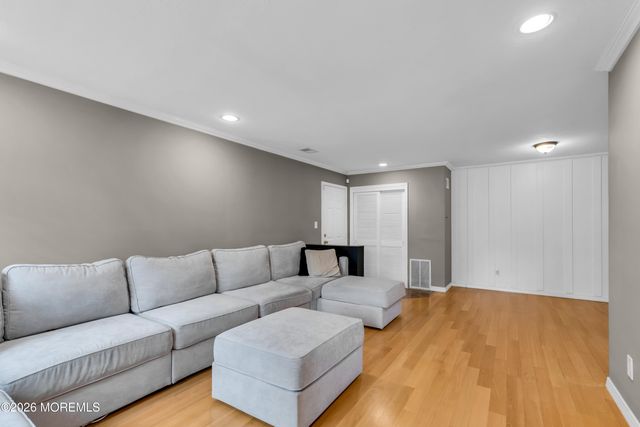 397 Brookview Court, Howell, NJ 07731