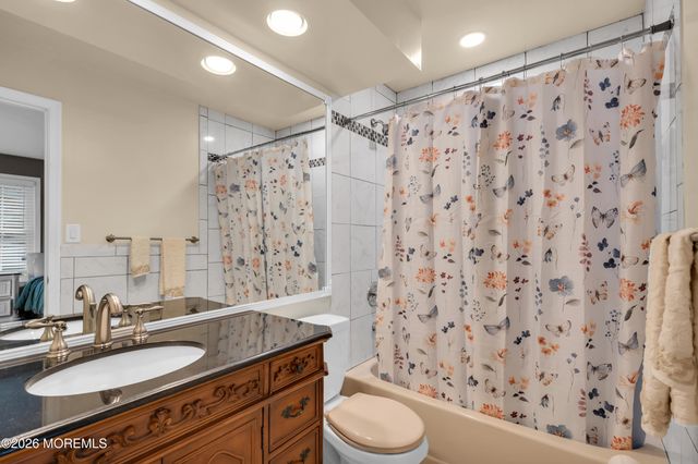 397 Brookview Court, Howell, NJ 07731