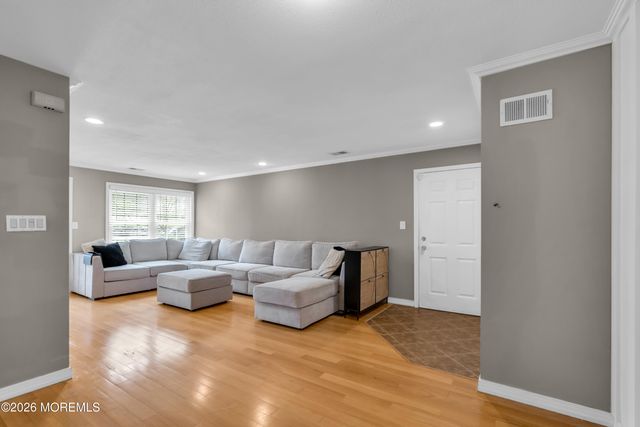397 Brookview Court, Howell, NJ 07731