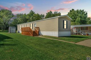 175 SE Willow Way, Topeka, KS 66609