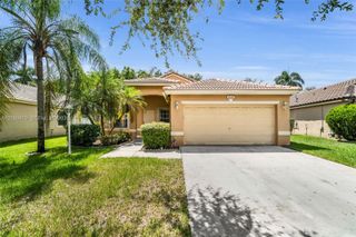 2230 NW 145th Avenue, Pembroke Pines, FL 33028