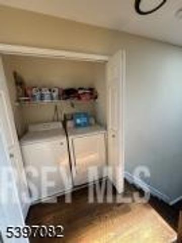 9 Picaron Place, Old Bridge, NJ 08879