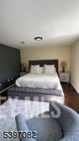 9 Picaron Place, Old Bridge, NJ 08879