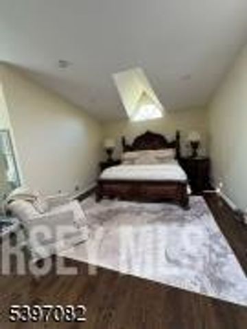 9 Picaron Place, Old Bridge, NJ 08879