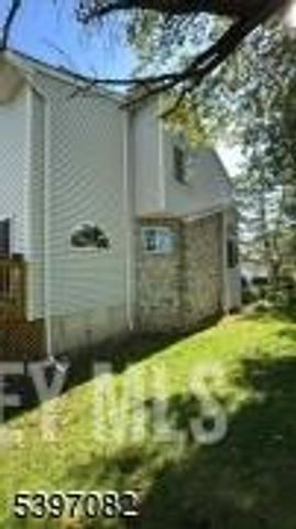 9 Picaron Place, Old Bridge, NJ 08879