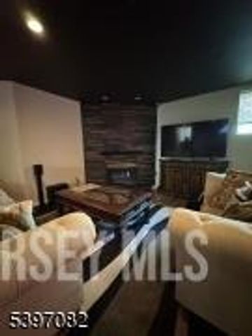 9 Picaron Place, Old Bridge, NJ 08879