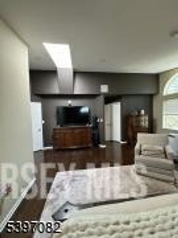 9 Picaron Place, Old Bridge, NJ 08879