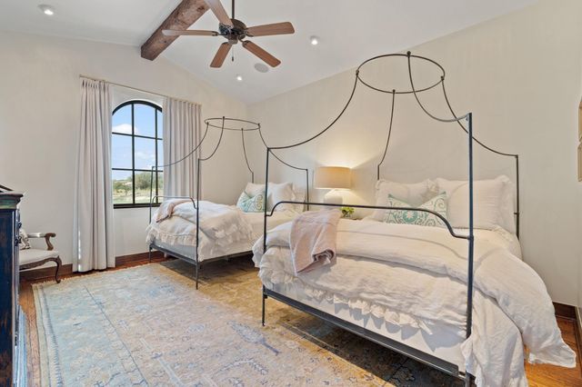 119 Plaza Escondido, Horseshoe Bay, TX 78657