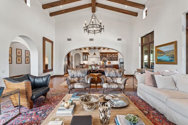 119 Plaza Escondido, Horseshoe Bay, TX 78657