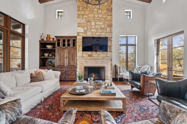 119 Plaza Escondido, Horseshoe Bay, TX 78657