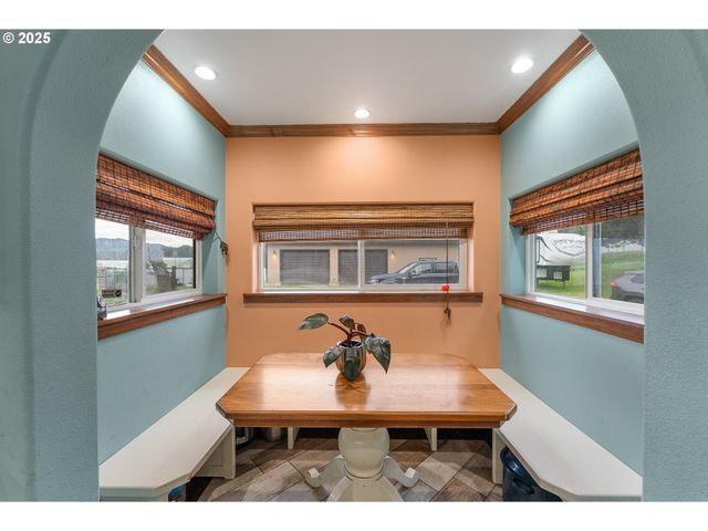 1770 N MYRTLE Rd, Myrtle Creek, OR 97457