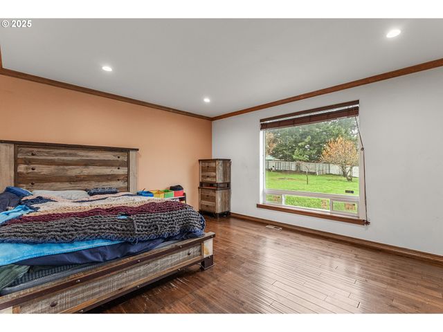 1770 N MYRTLE Rd, Myrtle Creek, OR 97457