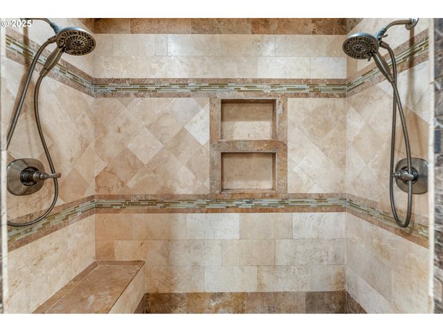 1770 N MYRTLE Rd, Myrtle Creek, OR 97457