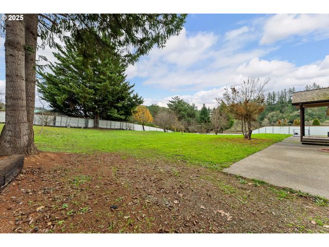 1770 N MYRTLE Rd, Myrtle Creek, OR 97457