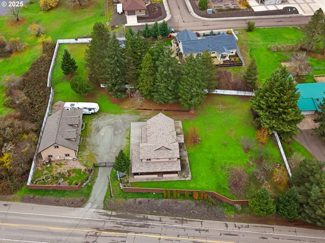 1770 N MYRTLE Rd, Myrtle Creek, OR 97457