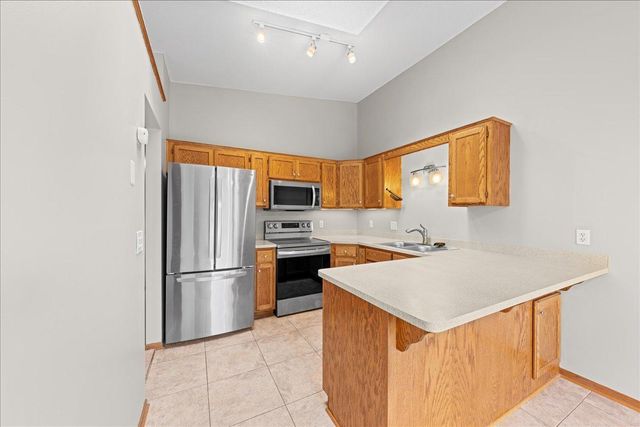 7647 Afton Court, Woodbury, MN 55125