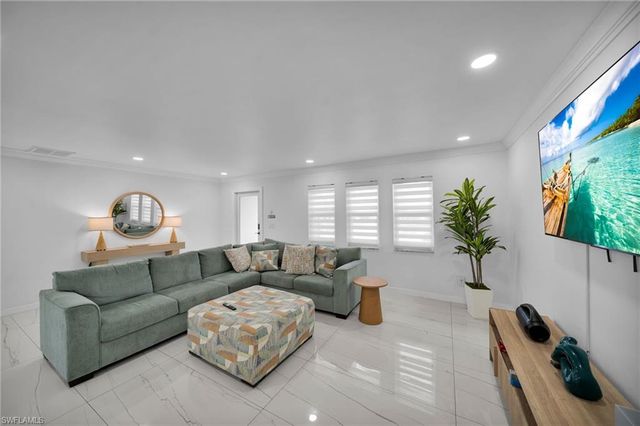 1147 SW 39th ST, Cape Coral, FL 33914