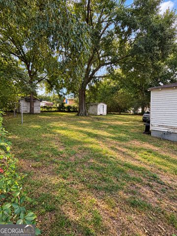 1627 Broad Street NE, Conyers, GA 30012