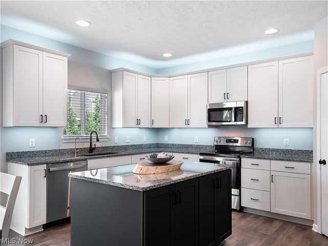 4671 Boulder Lane, Lorain, OH 44053