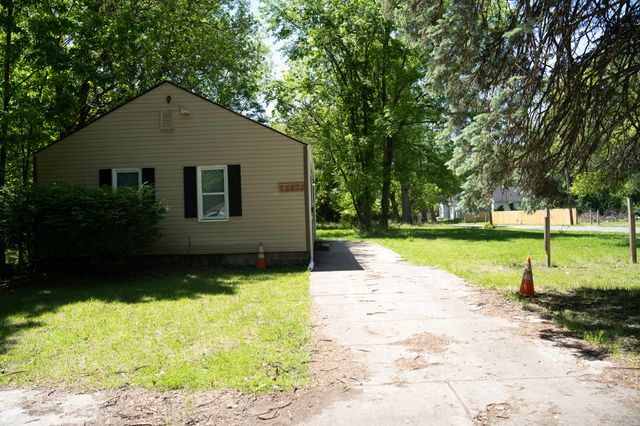 22675 Santa Maria Street, Detroit City, MI 48219
