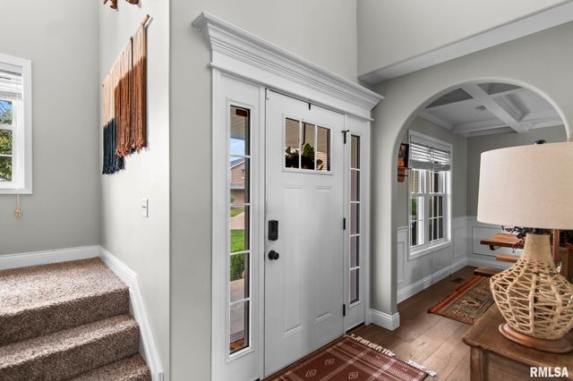 501 Northpointe Court, Chatham, IL 62629