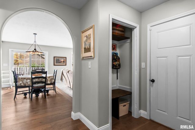 501 Northpointe Court, Chatham, IL 62629