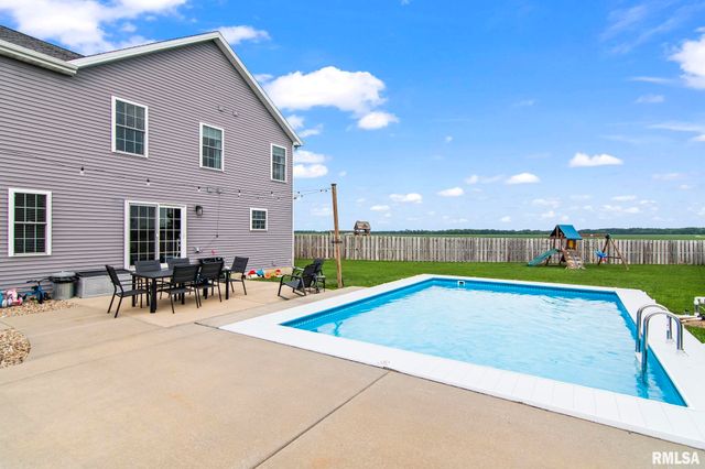 501 Northpointe Court, Chatham, IL 62629